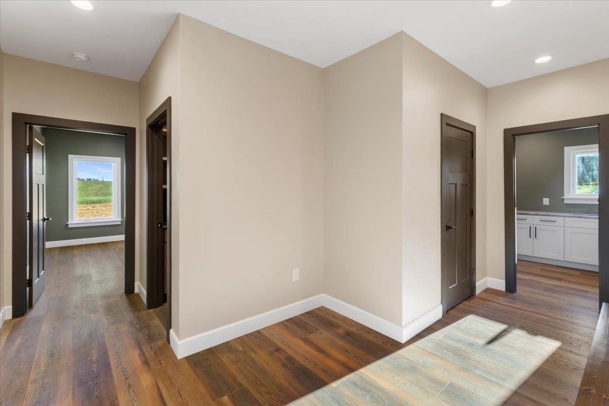 7194 Gate 10 Road Fairlawn VA 24141