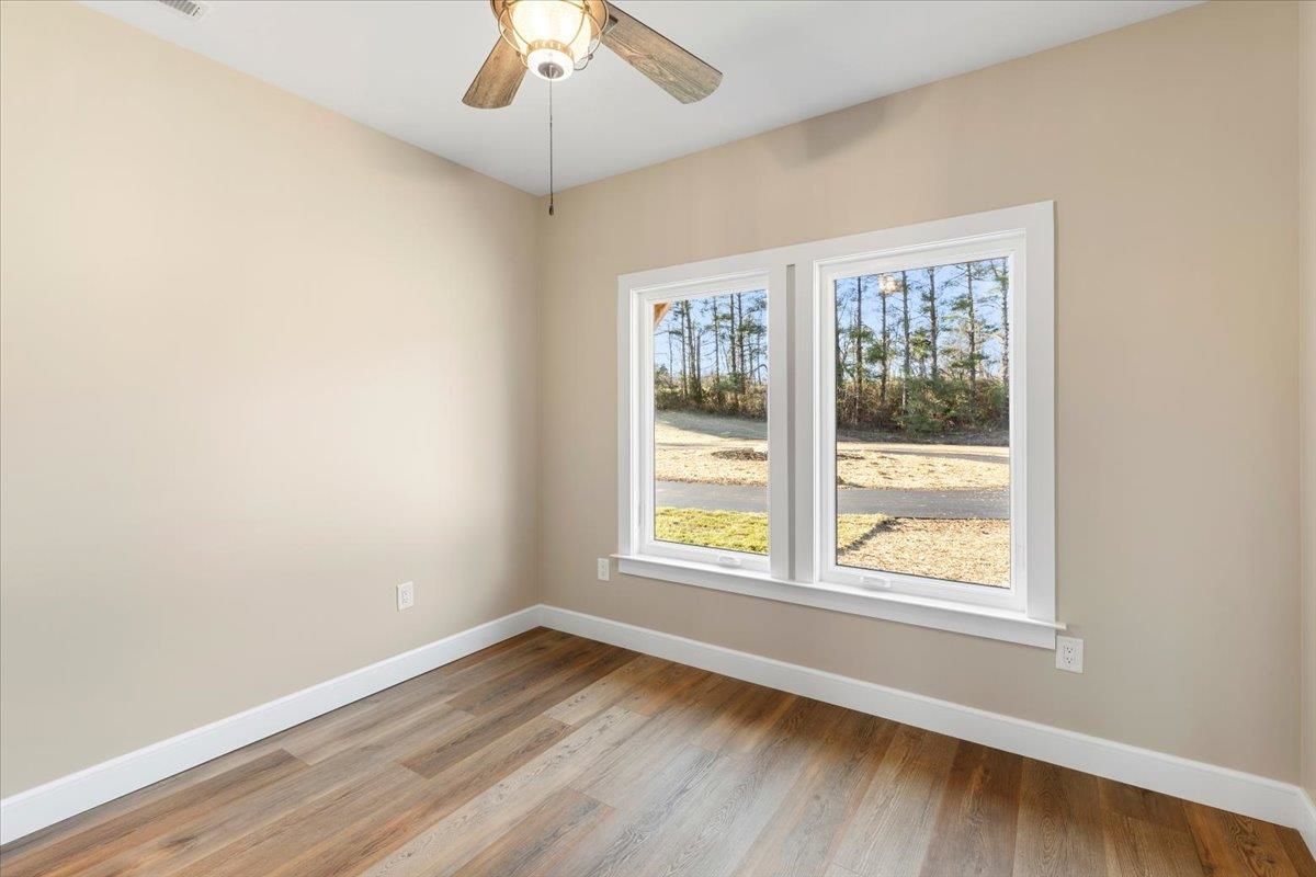 7194 Gate 10 Road Fairlawn VA 24141