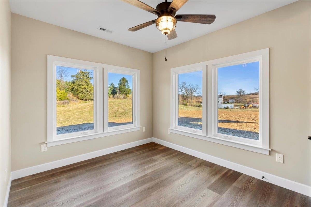 7194 Gate 10 Road Fairlawn VA 24141