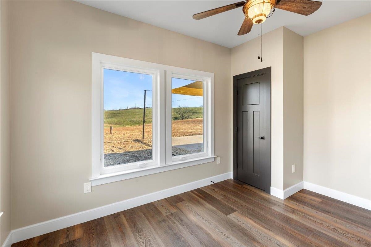 7194 Gate 10 Road Fairlawn VA 24141