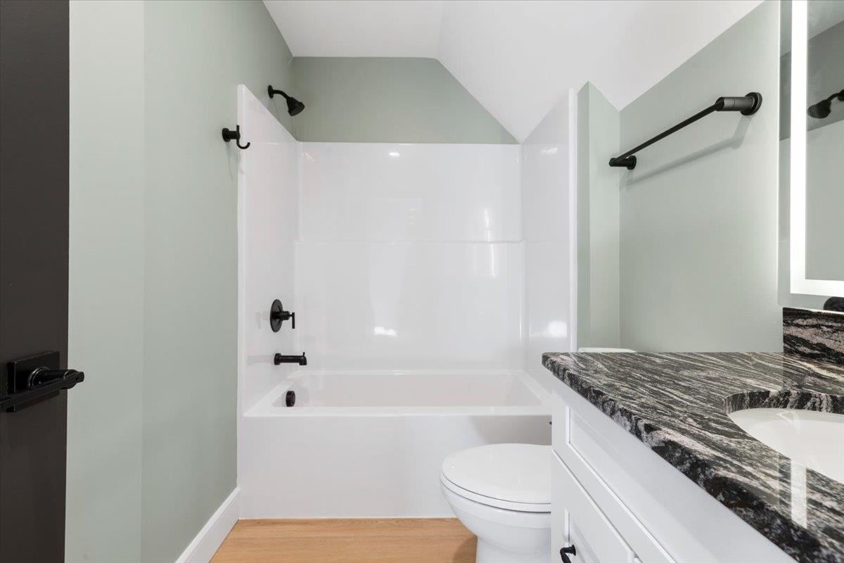 7194 Gate 10 Road Fairlawn VA 24141