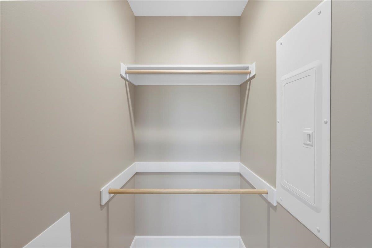 7194 Gate 10 Road Fairlawn VA 24141