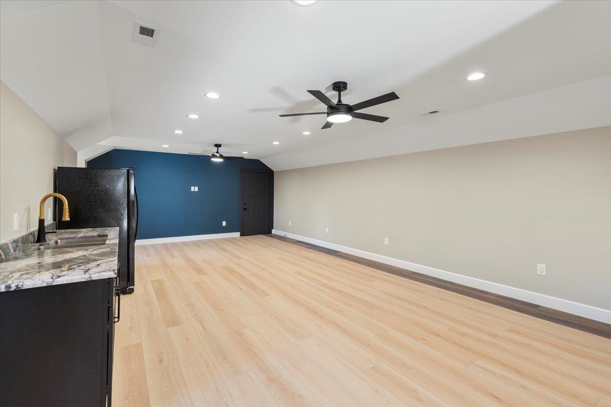 7194 Gate 10 Road Fairlawn VA 24141