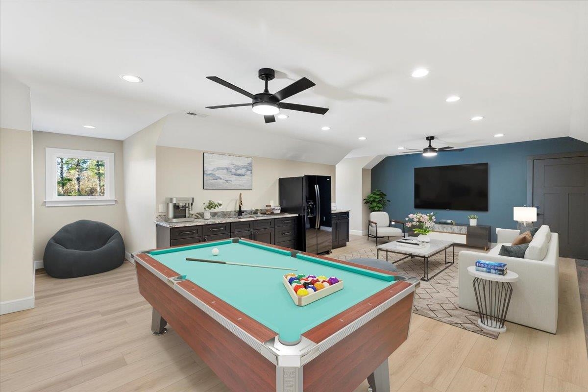 7194 Gate 10 Road Fairlawn VA 24141