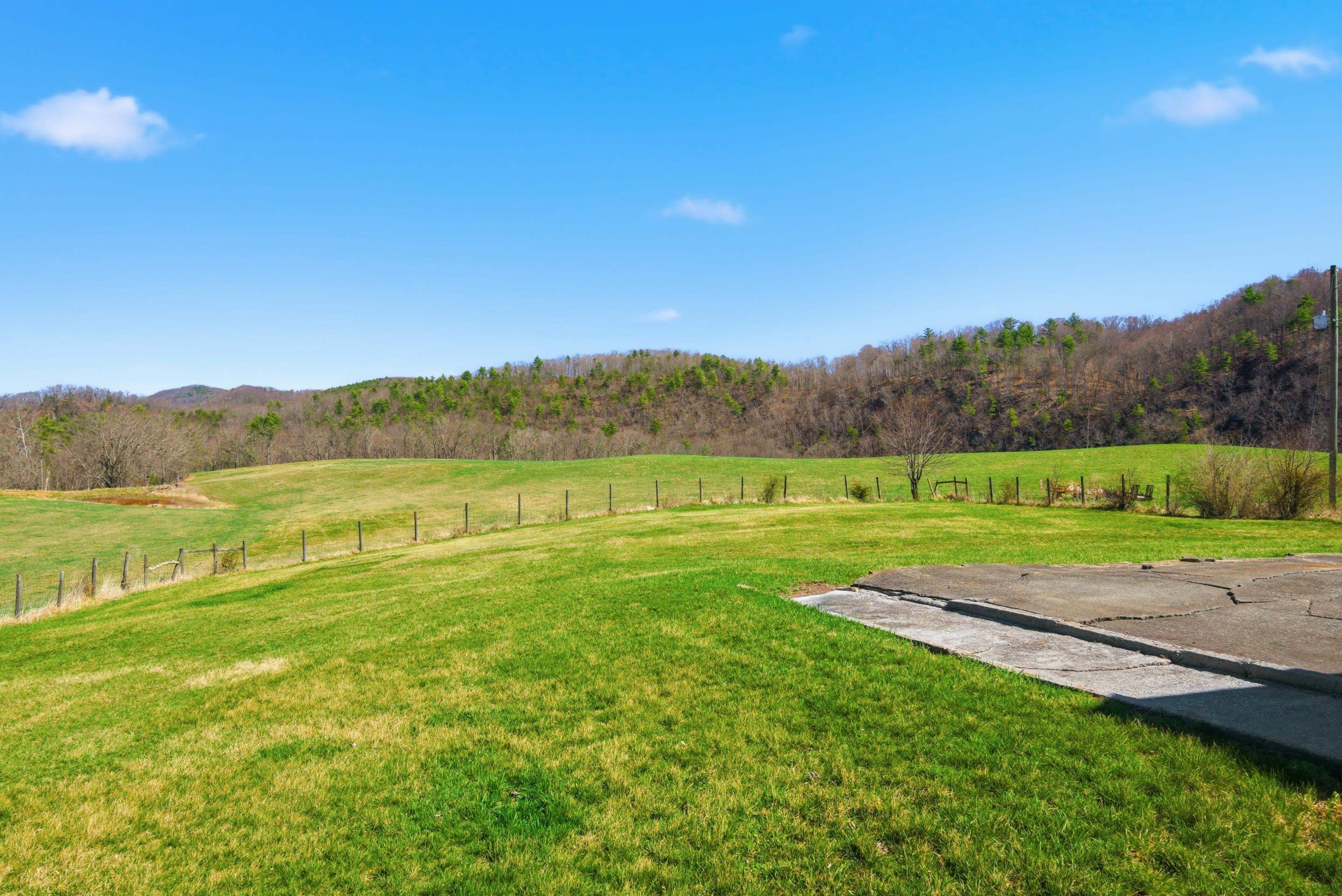 6458 Piney Woods Road Riner VA 24149