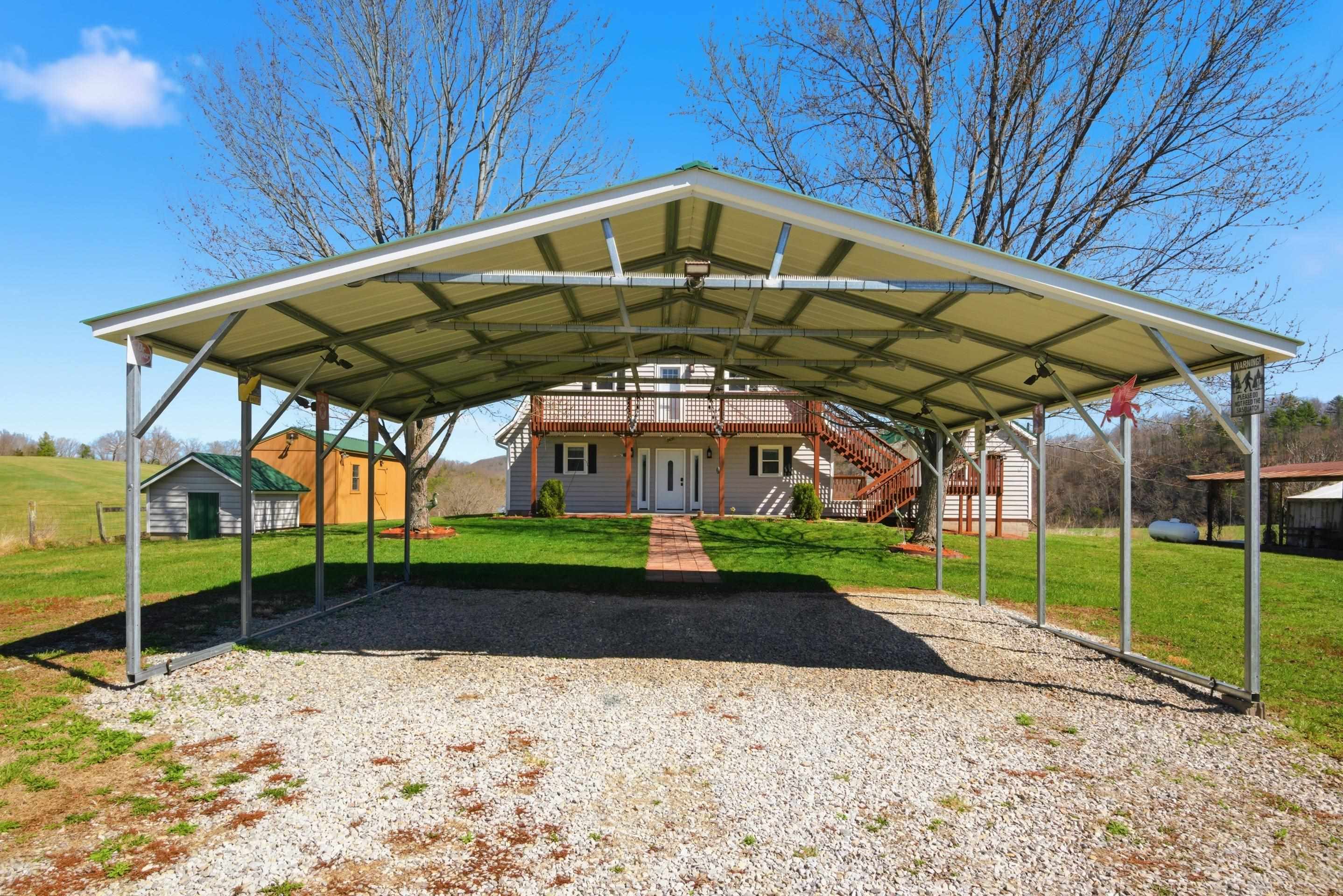 6458 Piney Woods Road Riner VA 24149