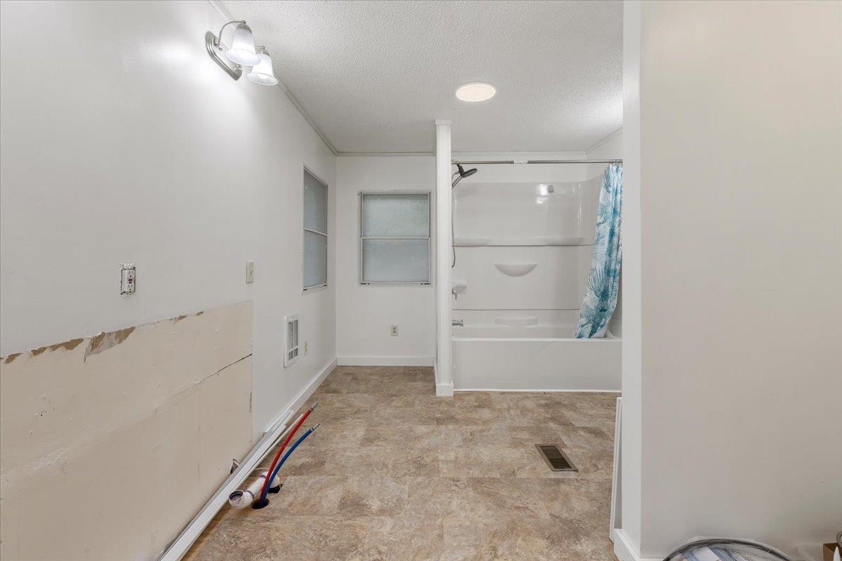 5583 Bradshaw Road Salem VA 24153