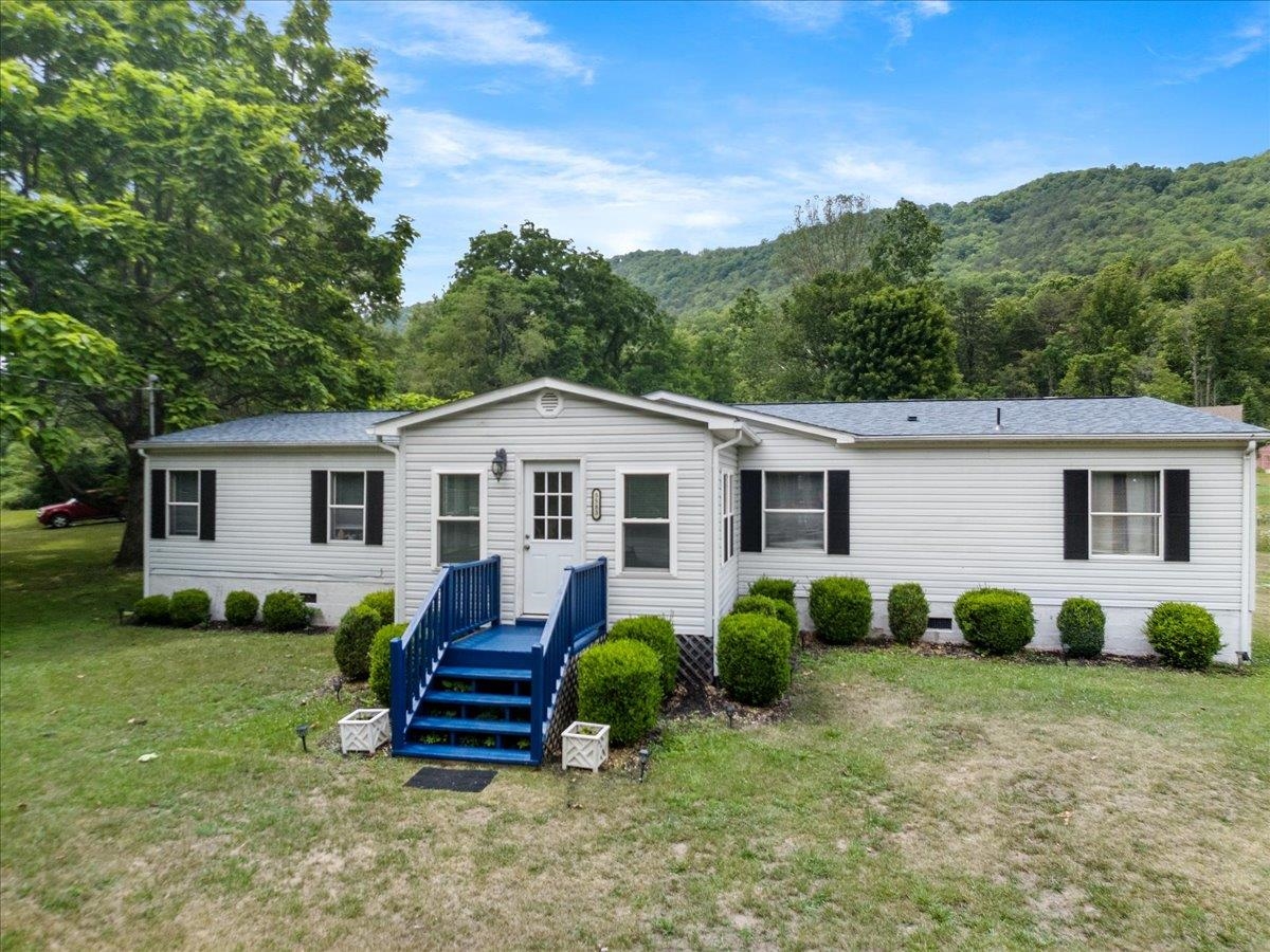 5583 Bradshaw Road Salem VA 24153