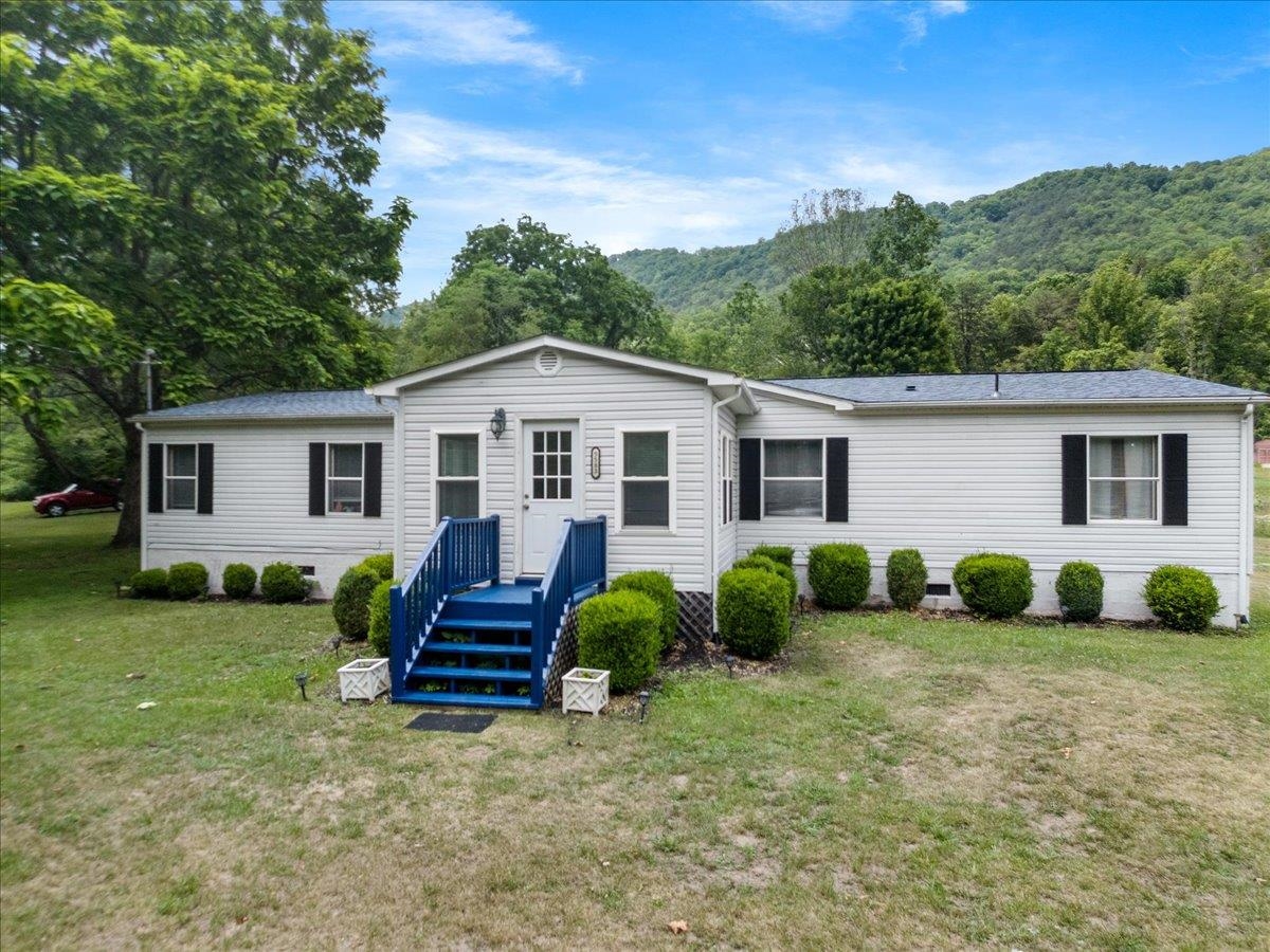 5583 Bradshaw Road Salem VA 24153