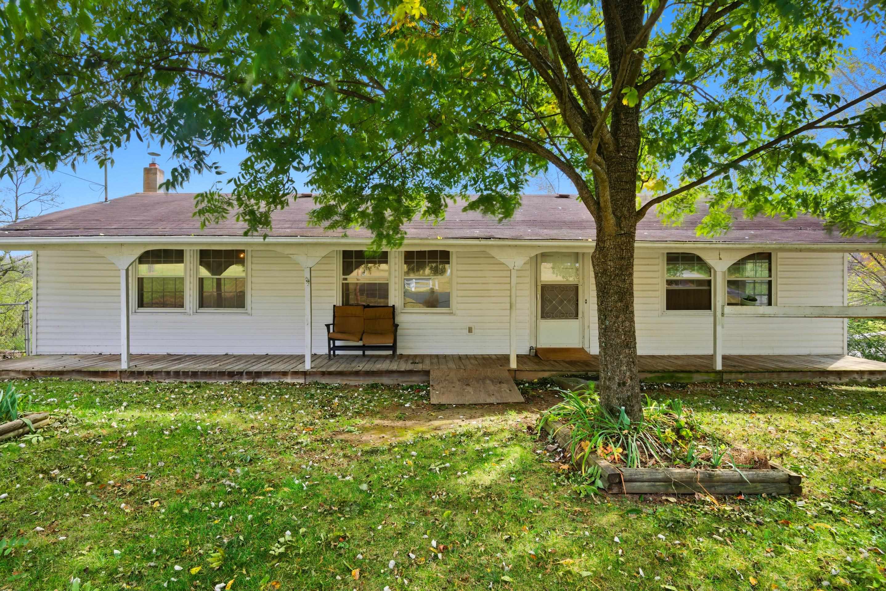 108 Post Street Narrows VA 24124