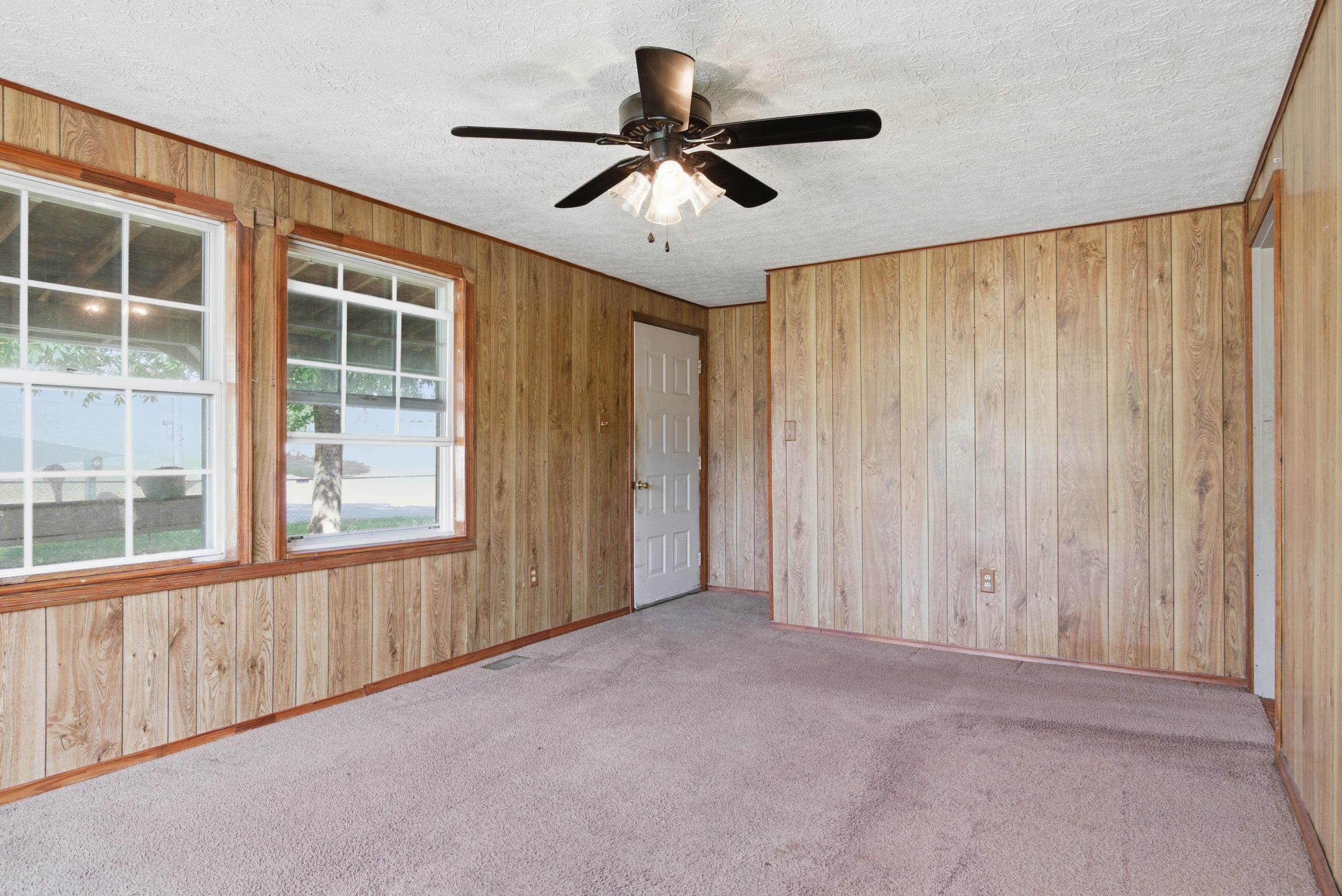 108 Post Street Narrows VA 24124