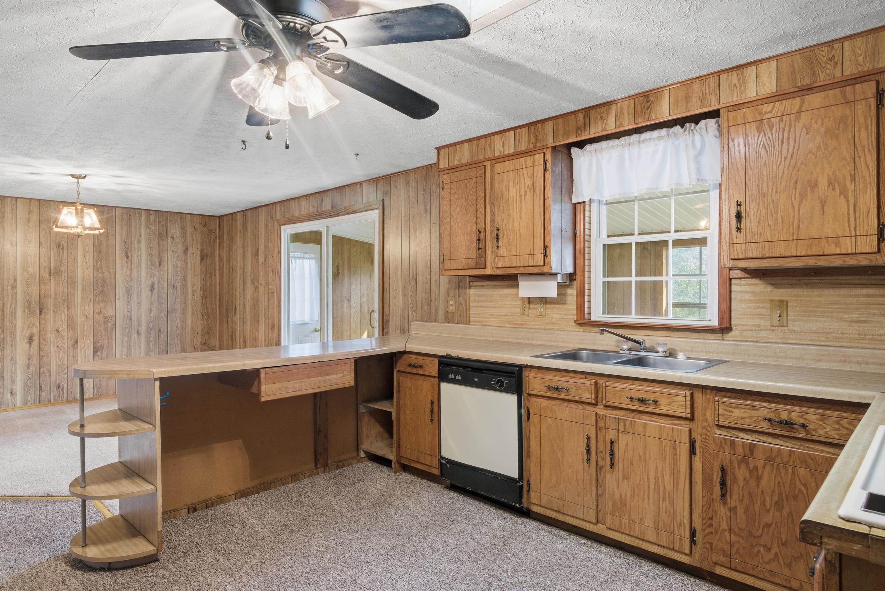 108 Post Street Narrows VA 24124