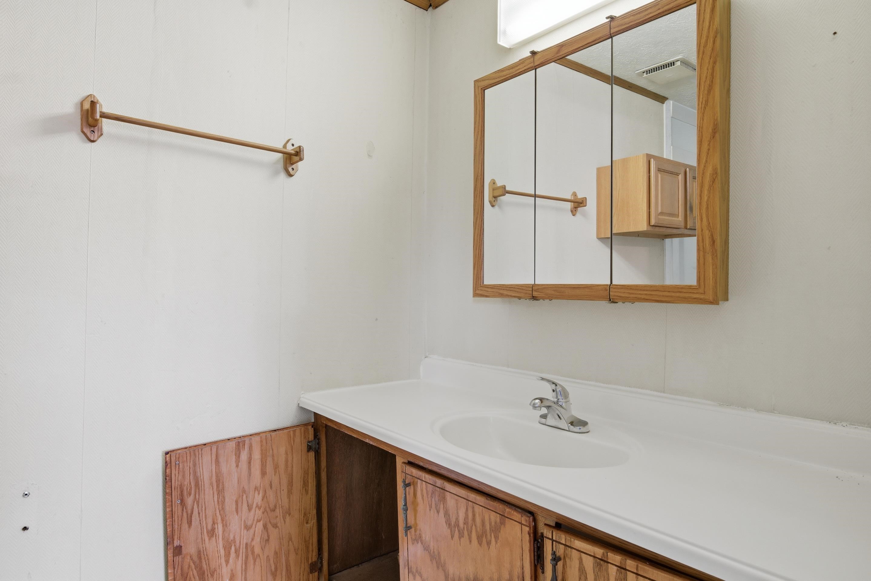 108 Post Street Narrows VA 24124