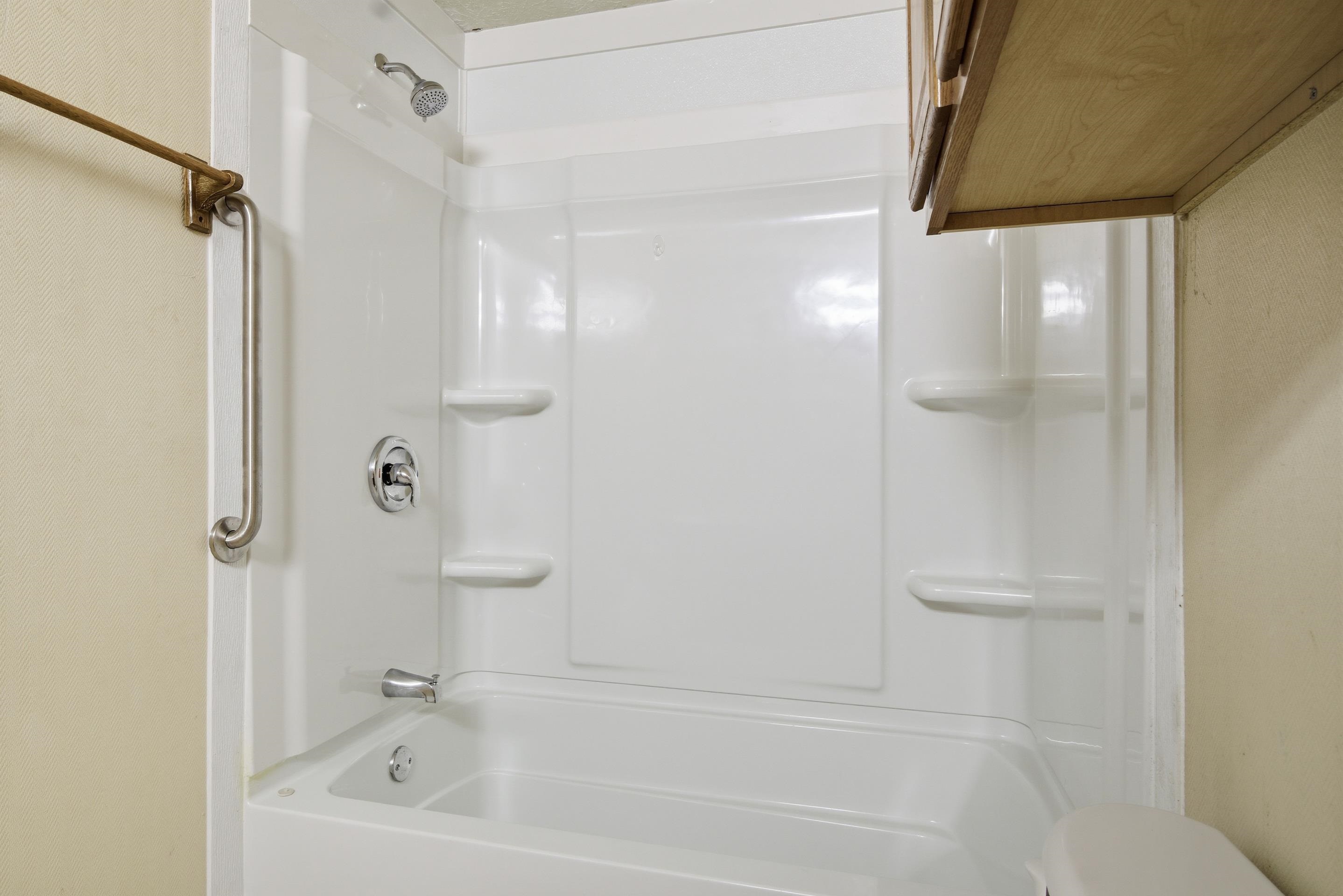 108 Post Street Narrows VA 24124