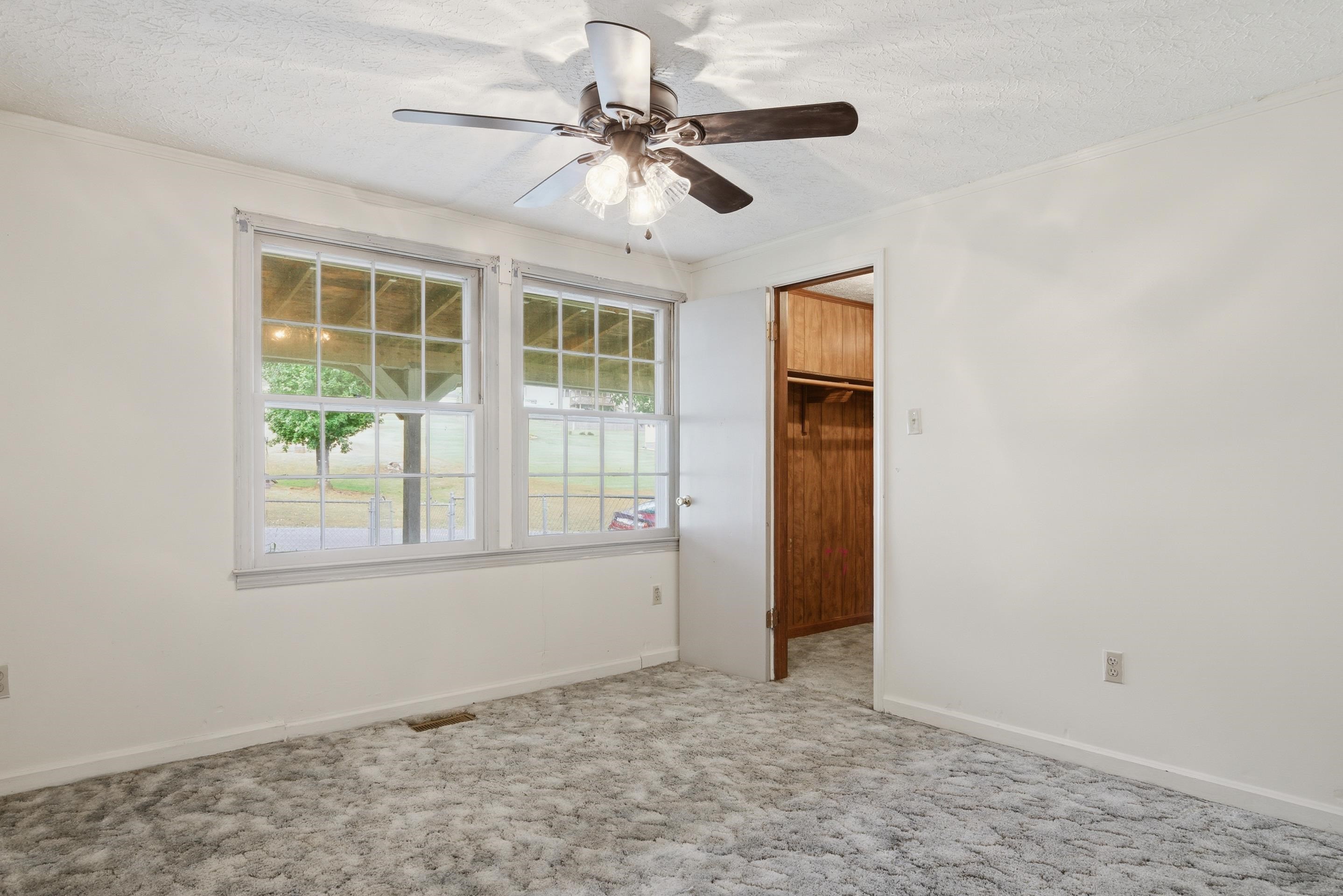 108 Post Street Narrows VA 24124