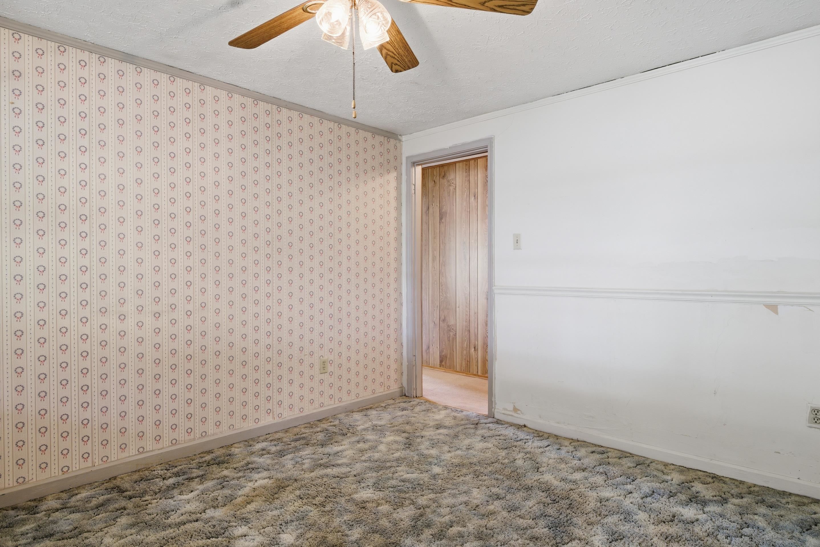 108 Post Street Narrows VA 24124