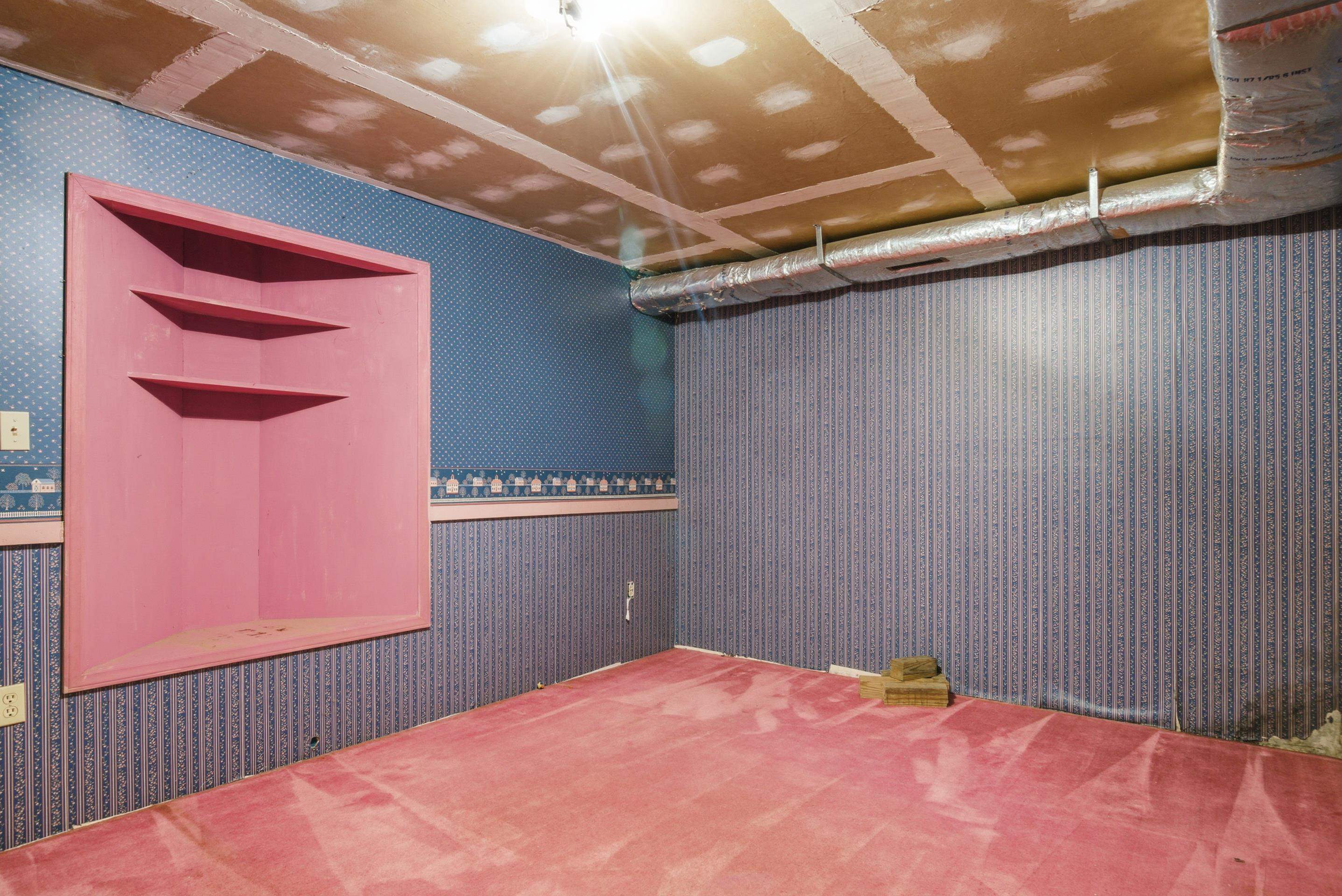 108 Post Street Narrows VA 24124