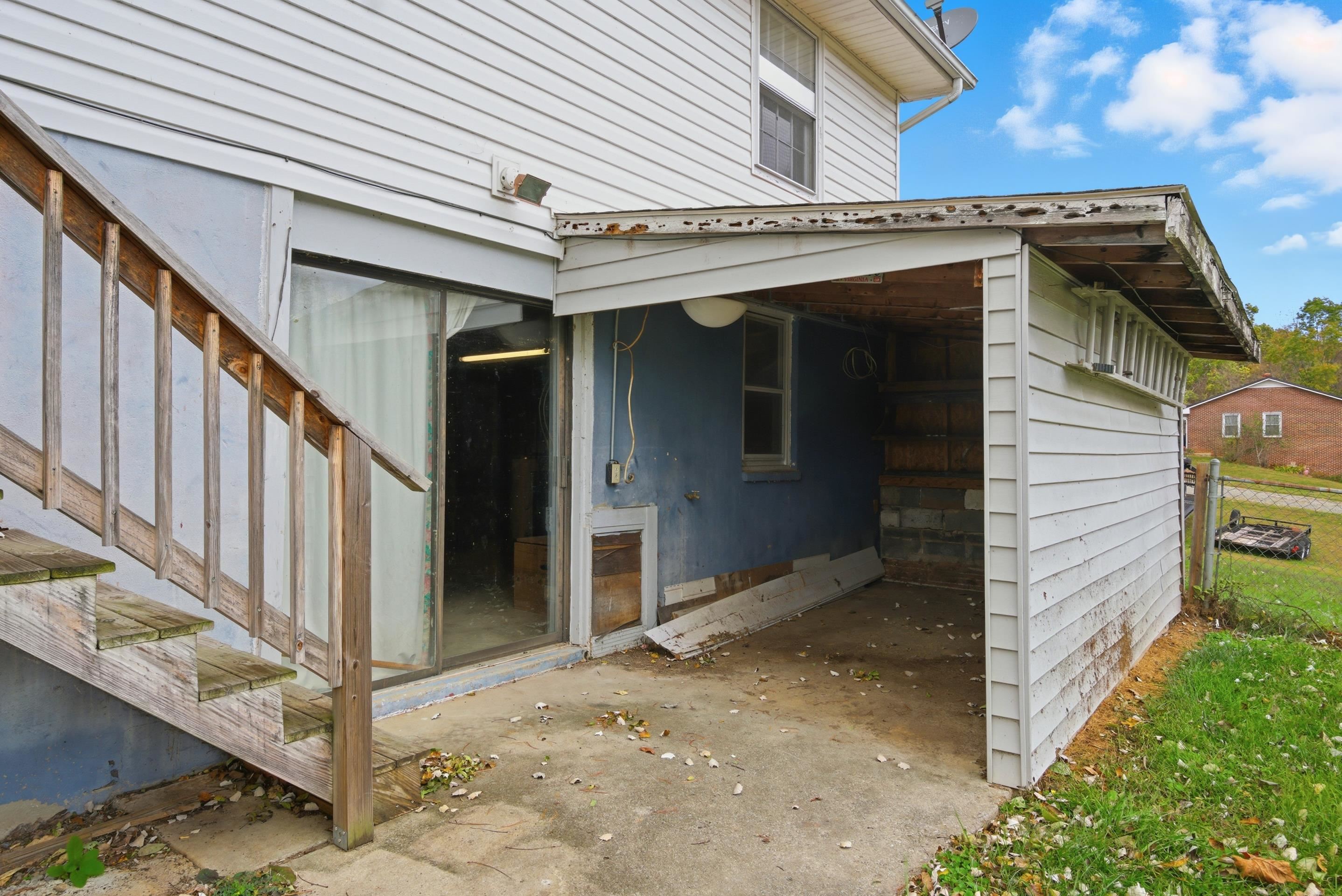 108 Post Street Narrows VA 24124