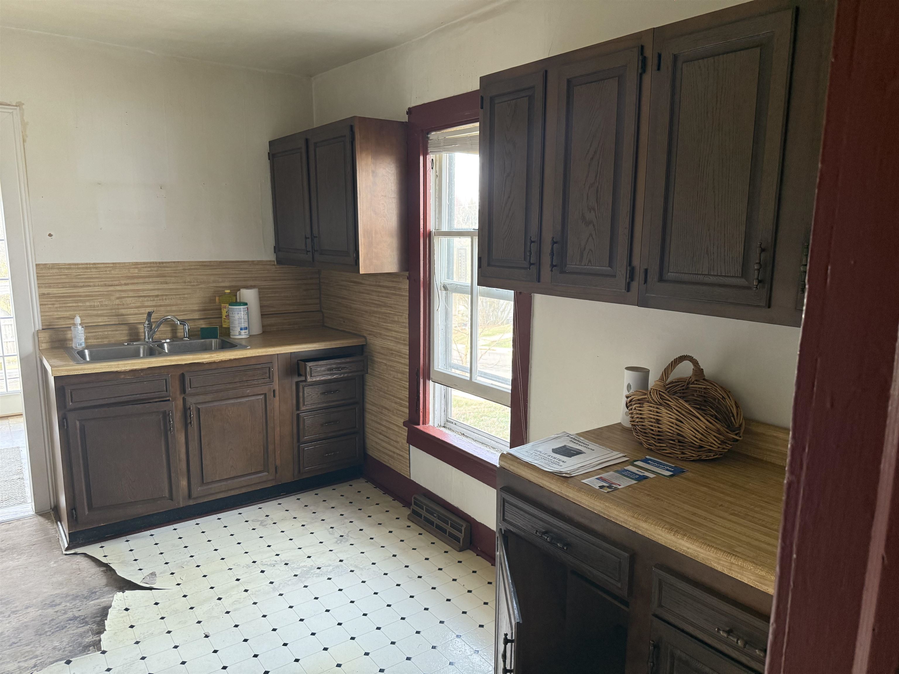 425 S 14th Street Wytheville VA 24382