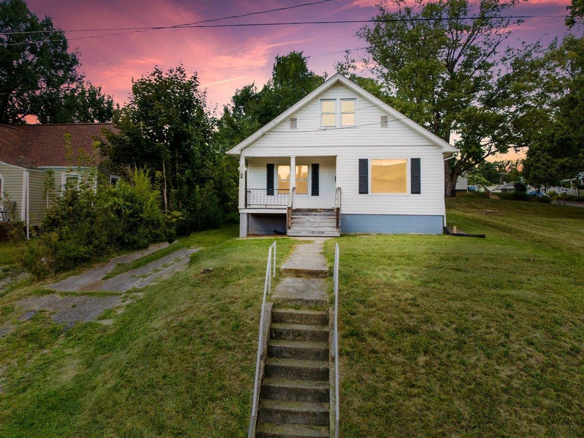 711 5th Street Pulaski VA 24301