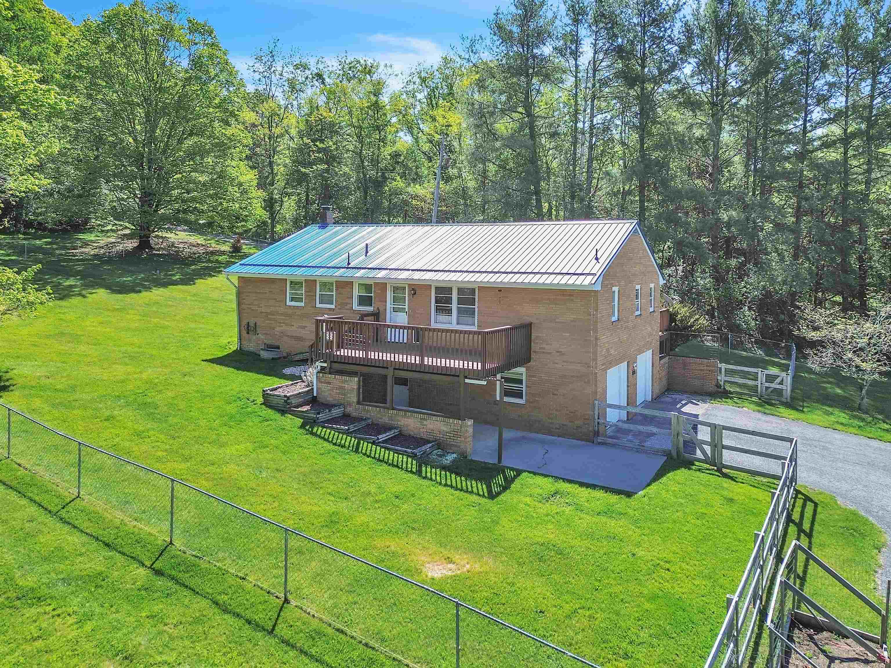 1022 Opal Lane Blacksburg VA 24060