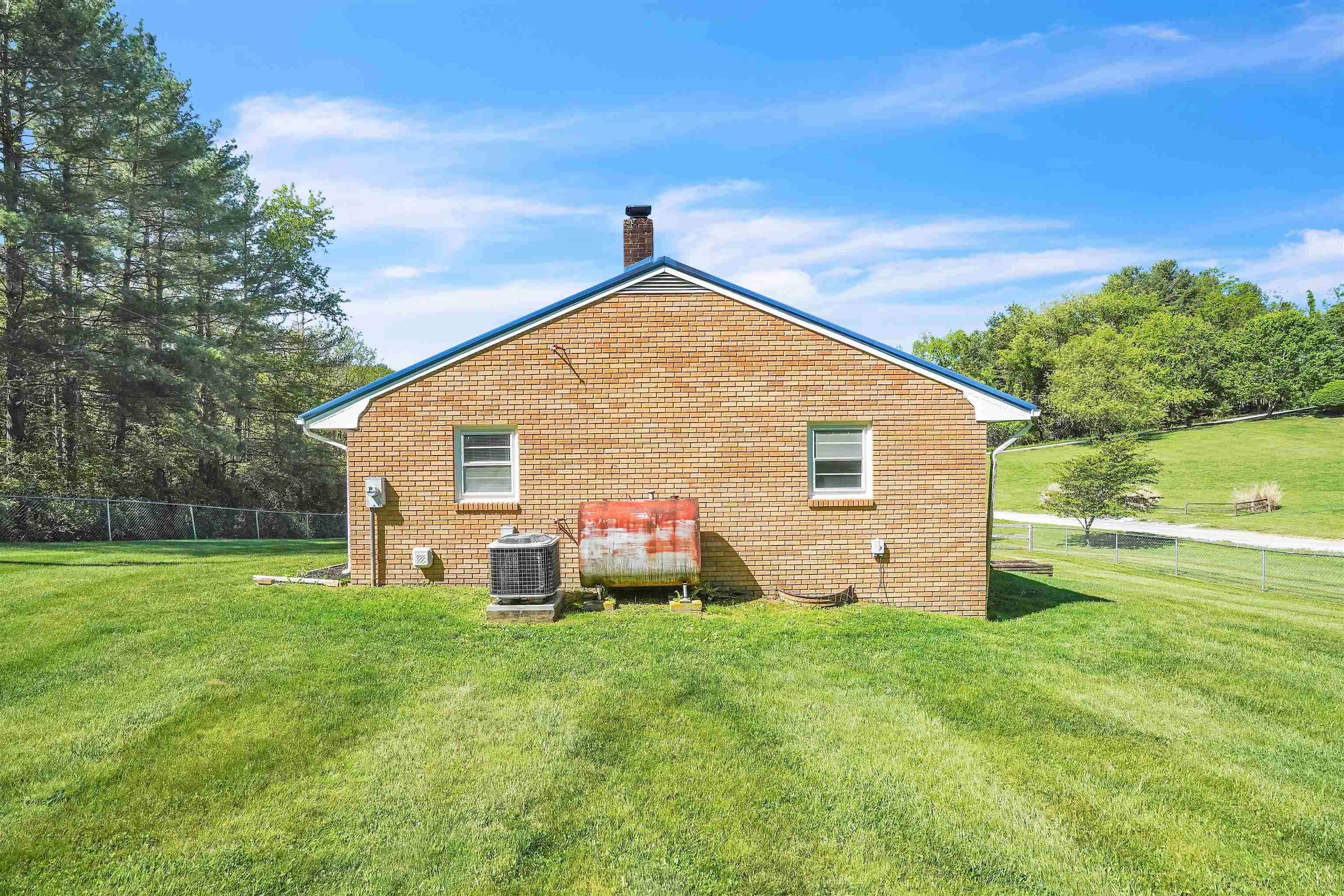 1022 Opal Lane Blacksburg VA 24060