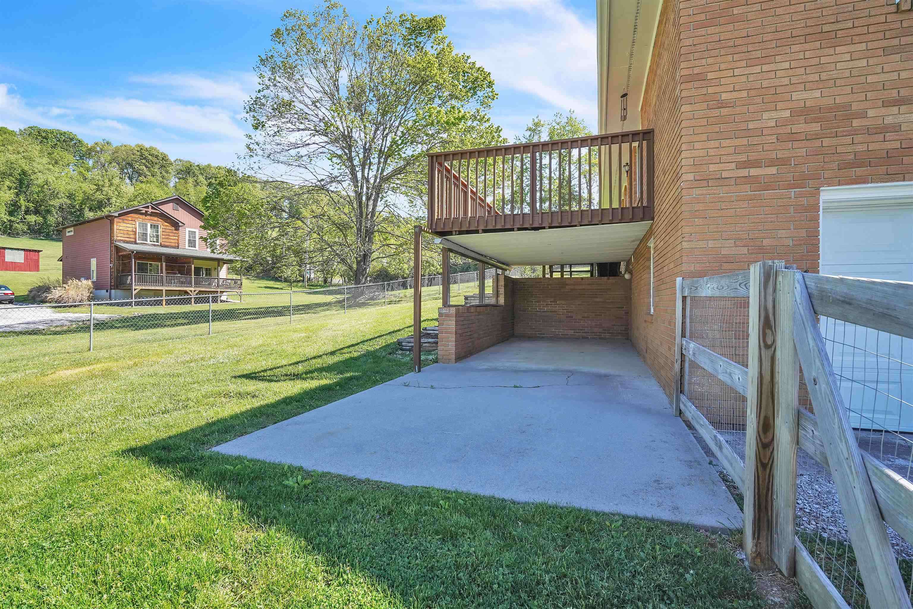 1022 Opal Lane Blacksburg VA 24060