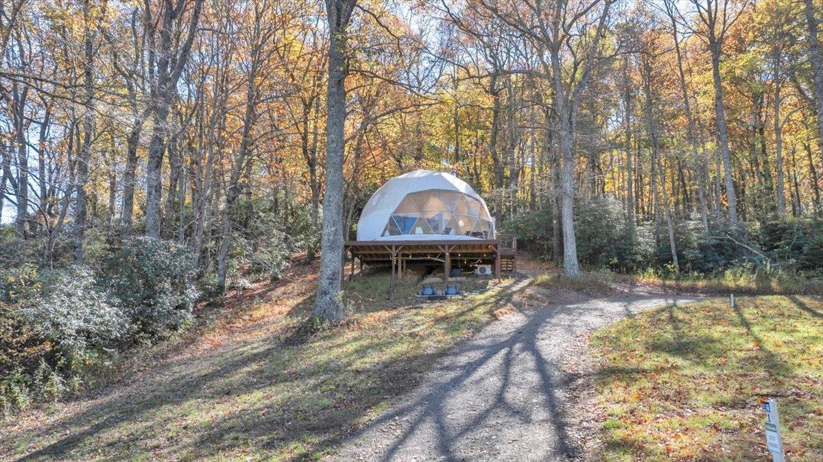 1533 Groundhog Mountain Road Hillsville VA 24343