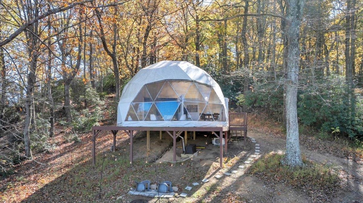 1533 Groundhog Mountain Road Hillsville VA 24343