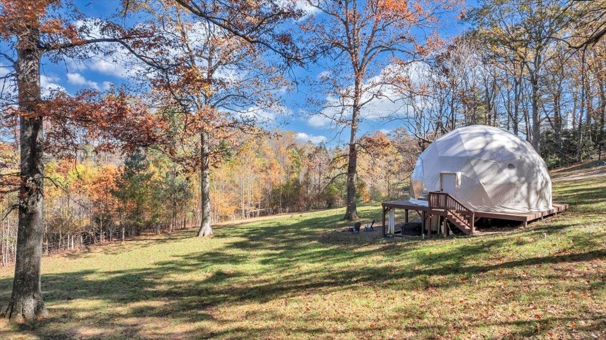 1533 Groundhog Mountain Road Hillsville VA 24343