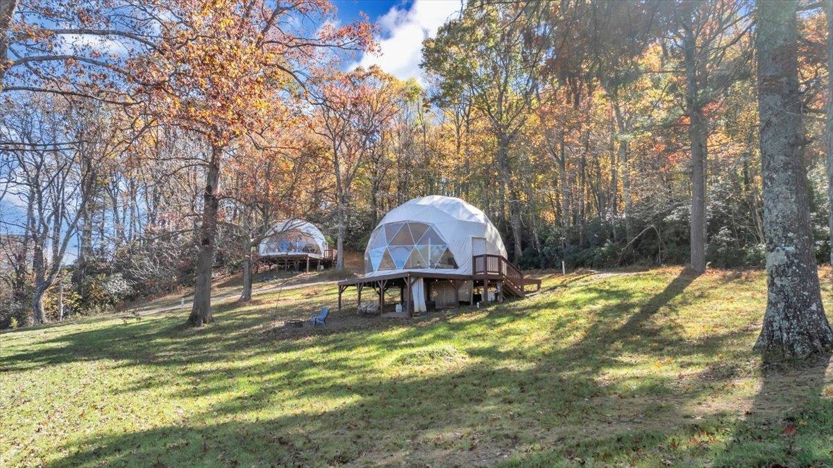 1533 Groundhog Mountain Road Hillsville VA 24343