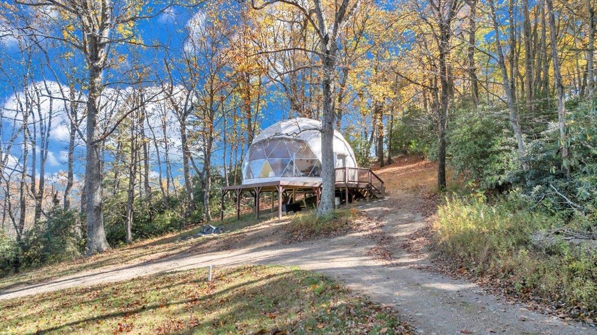 1533 Groundhog Mountain Road Hillsville VA 24343