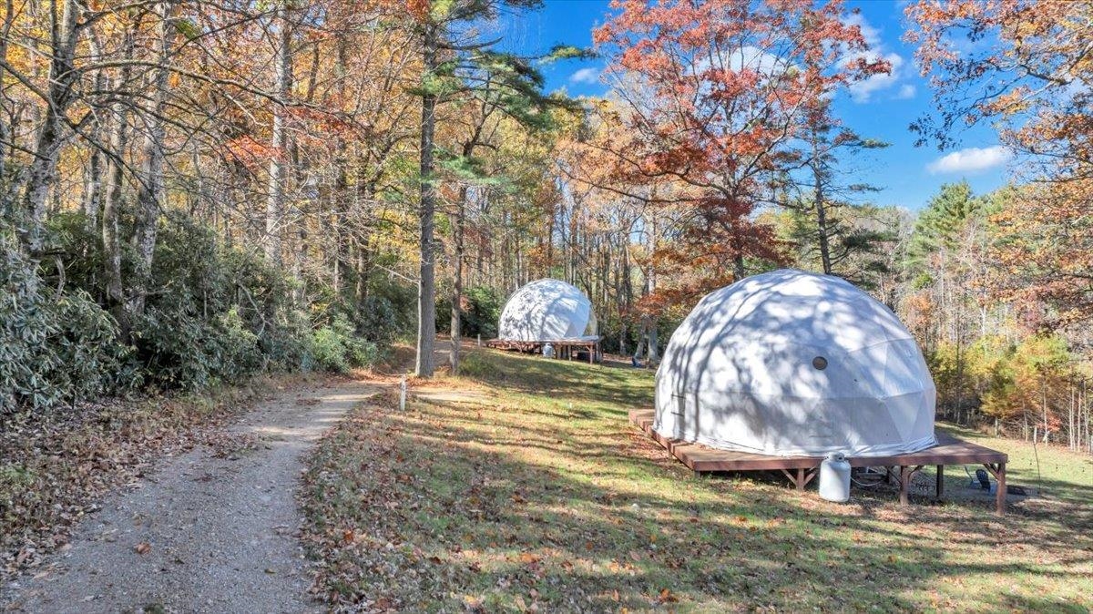 1533 Groundhog Mountain Road Hillsville VA 24343