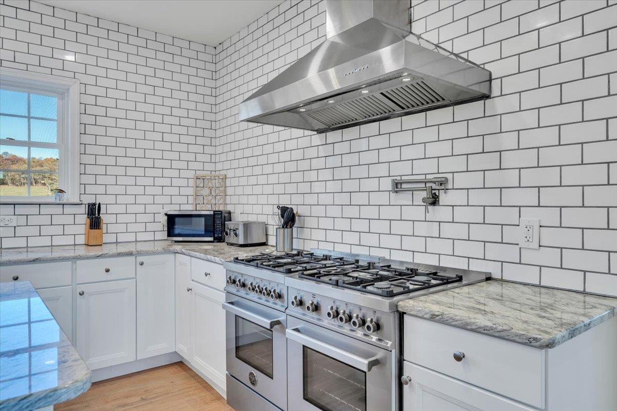 1533 Groundhog Mountain Road Hillsville VA 24343