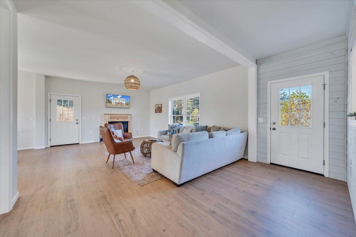 1533 Groundhog Mountain Road Hillsville VA 24343