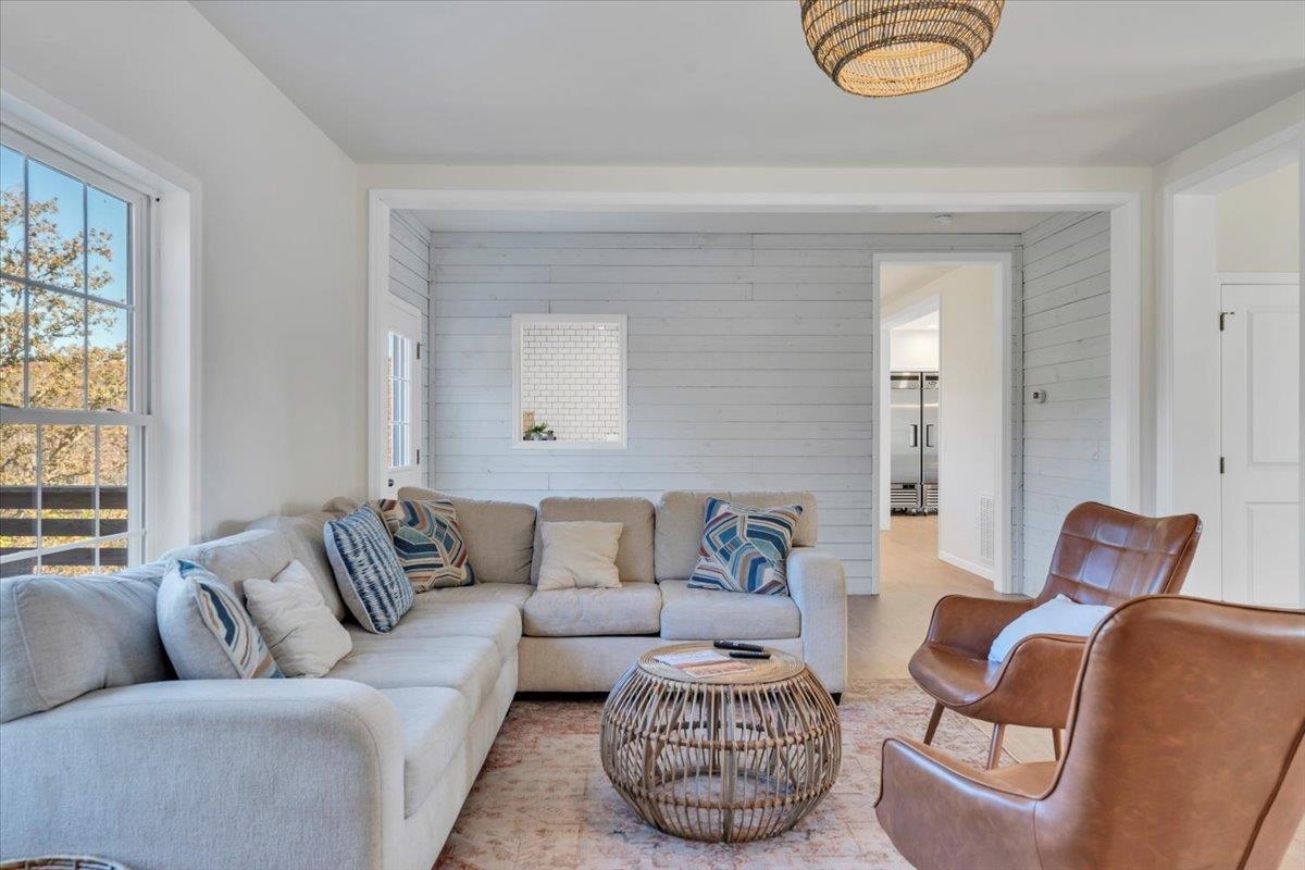 1533 Groundhog Mountain Road Hillsville VA 24343