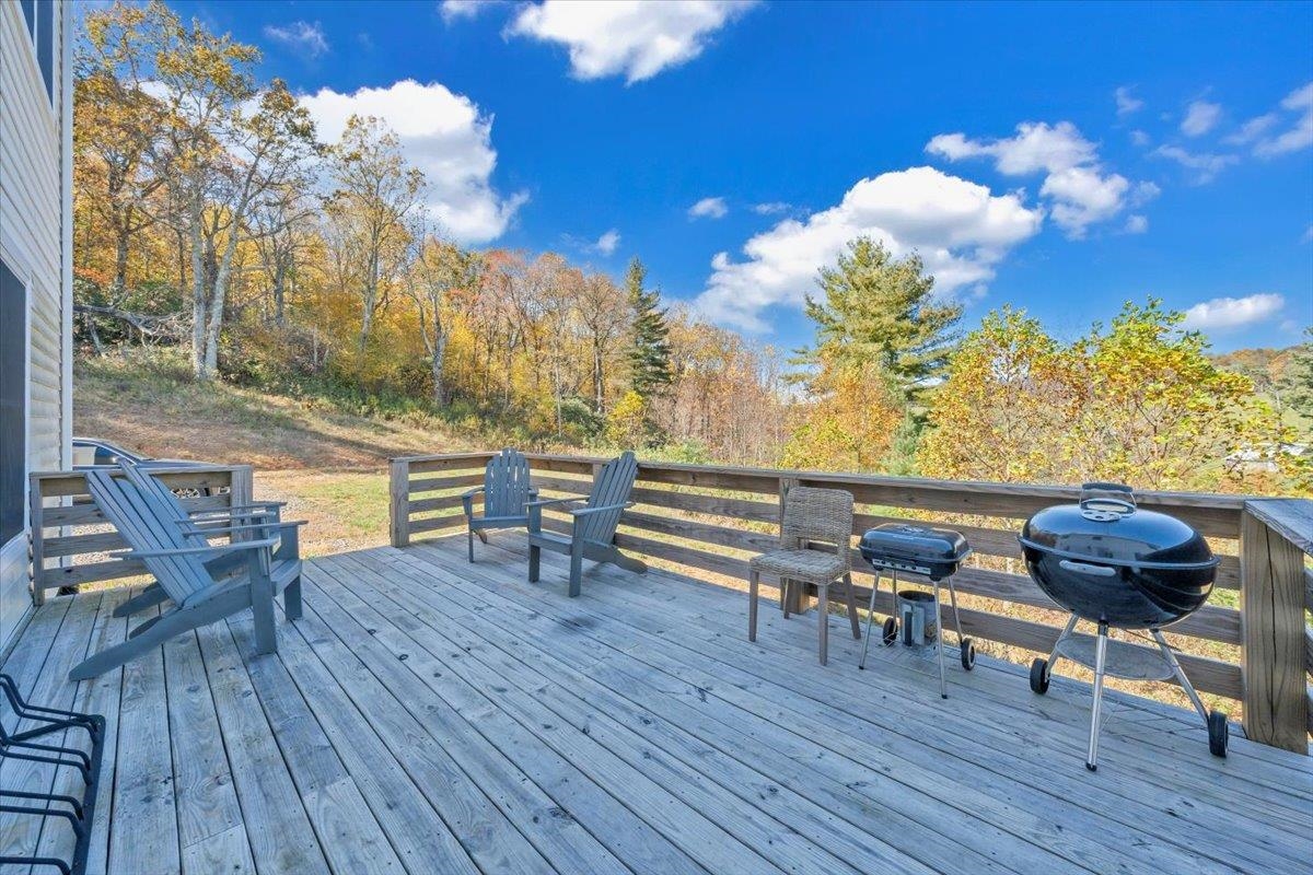 1533 Groundhog Mountain Road Hillsville VA 24343