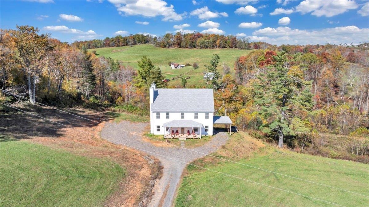 1533 Groundhog Mountain Road Hillsville VA 24343