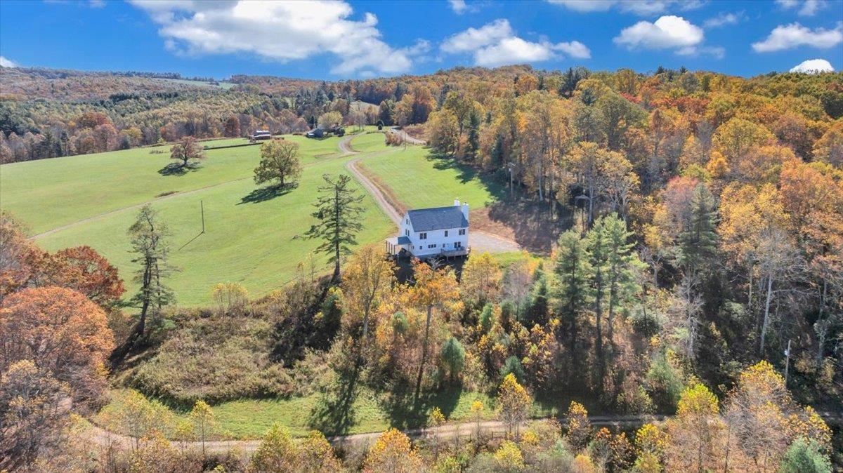 1533 Groundhog Mountain Road Hillsville VA 24343