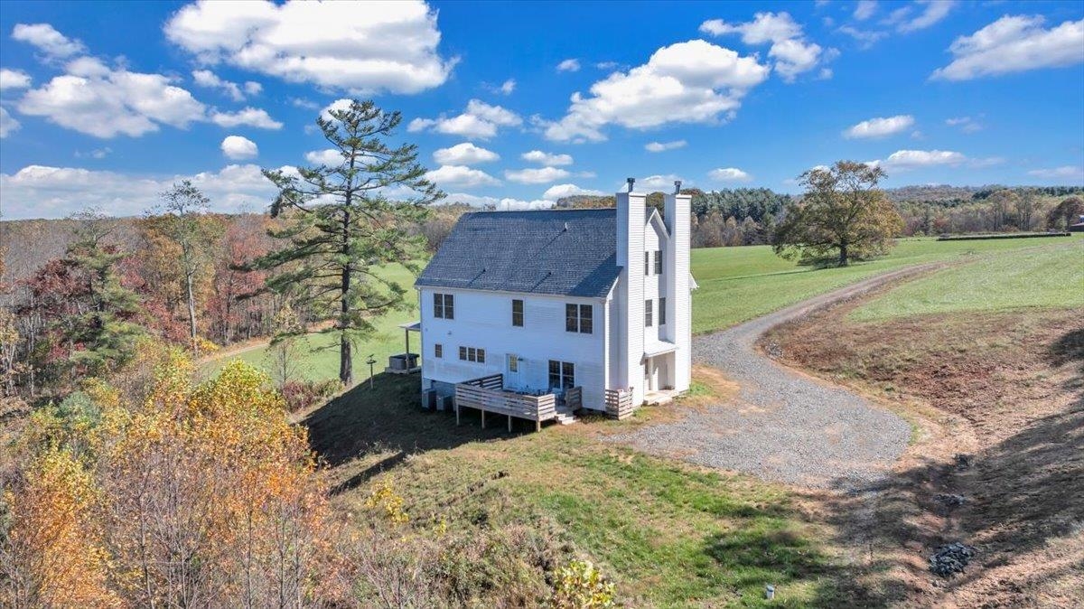 1533 Groundhog Mountain Road Hillsville VA 24343