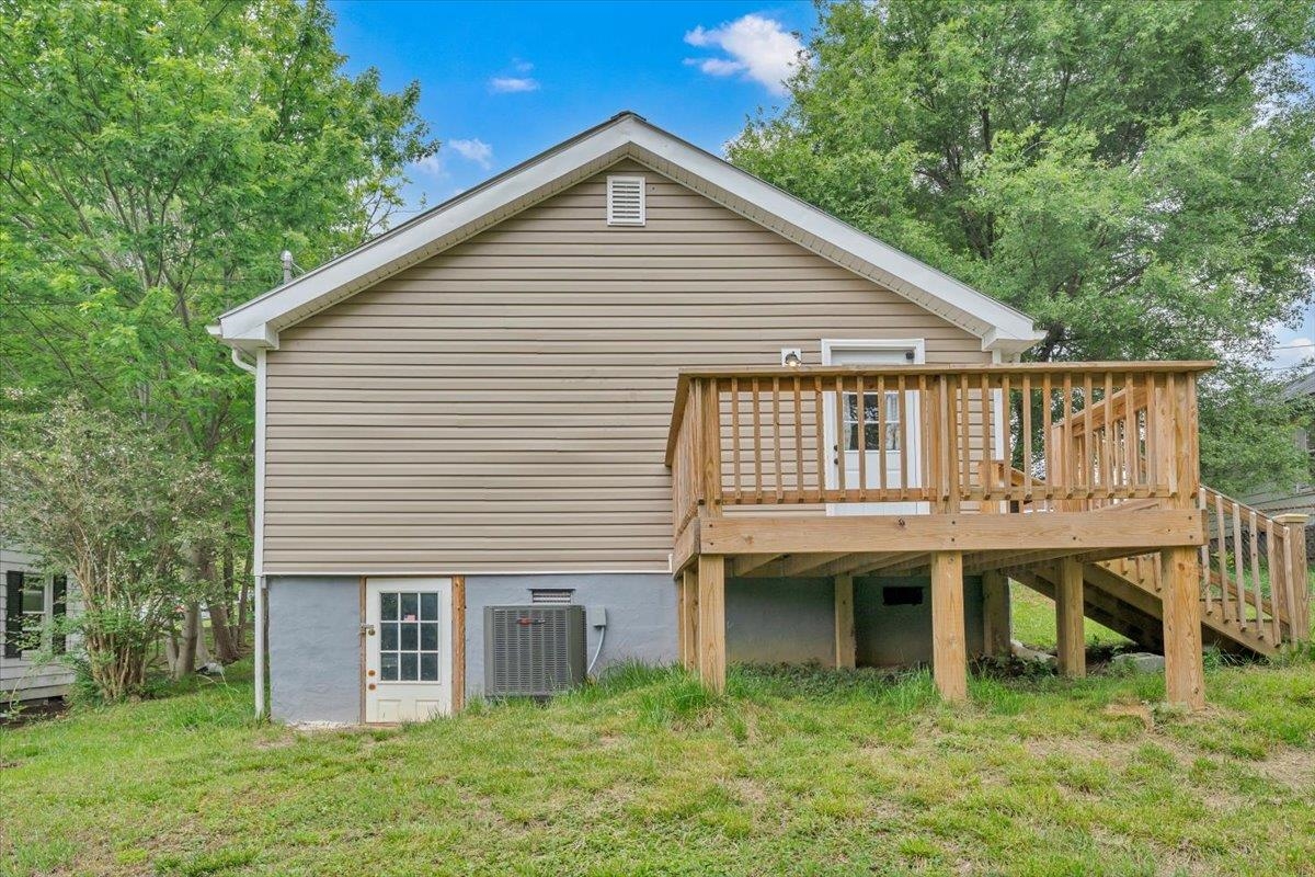 700 Hickory Avenue Pulaski VA 24301