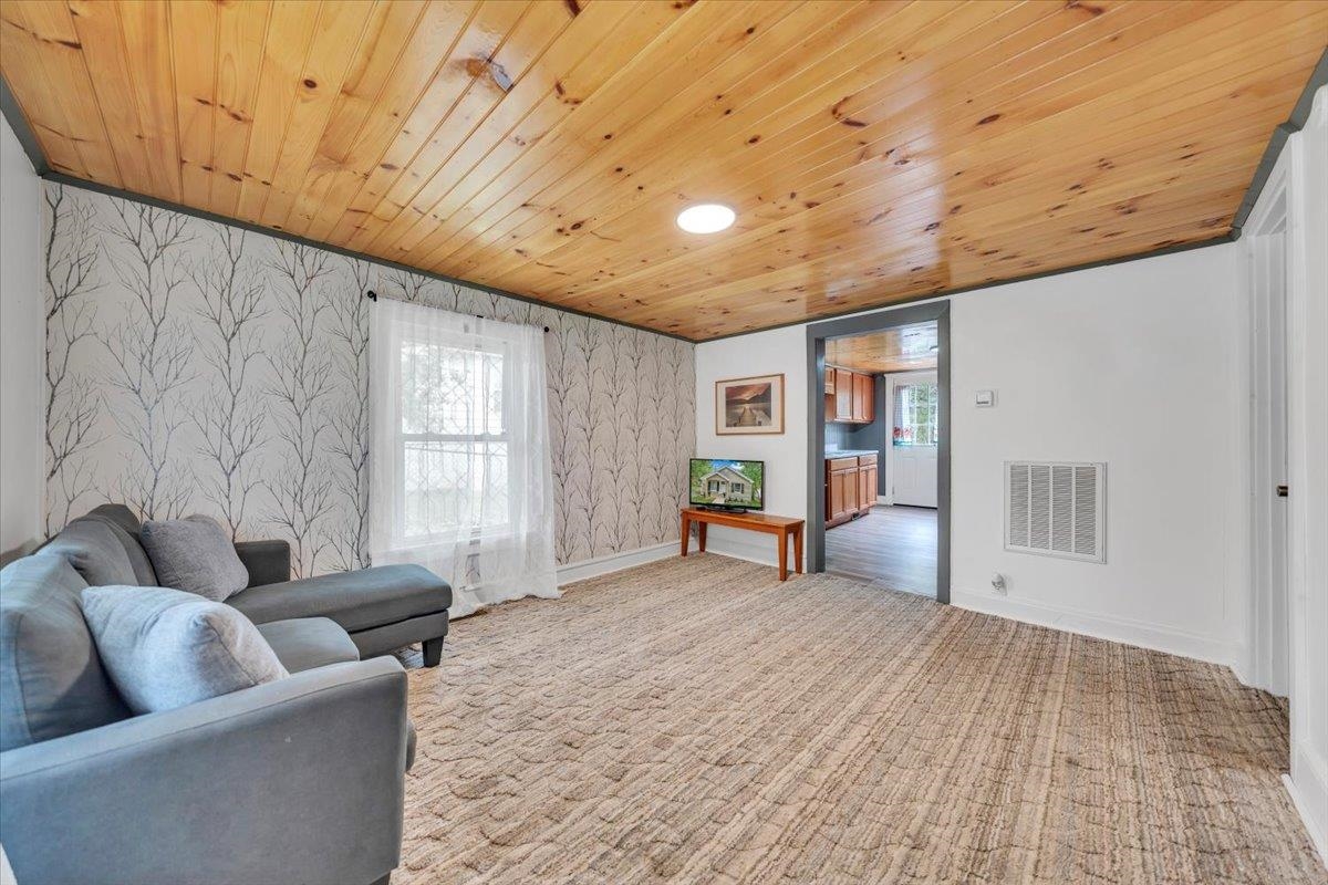 700 Hickory Avenue Pulaski VA 24301
