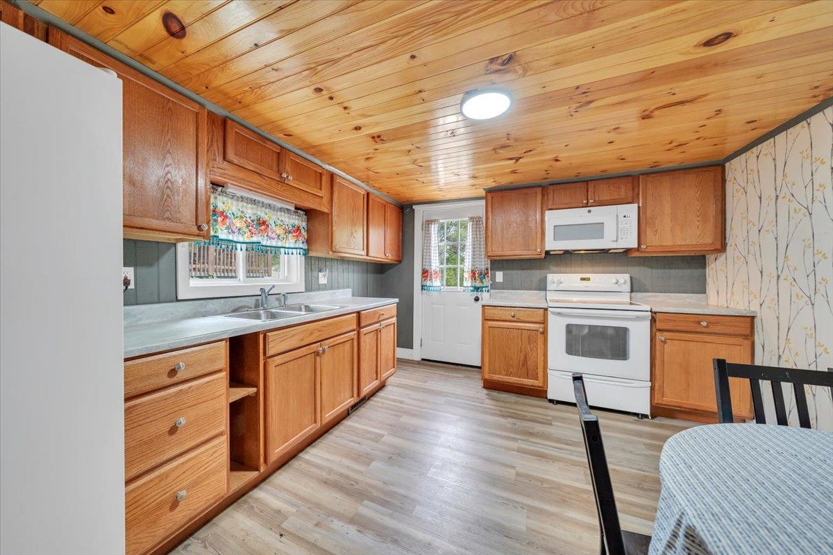 700 Hickory Avenue Pulaski VA 24301