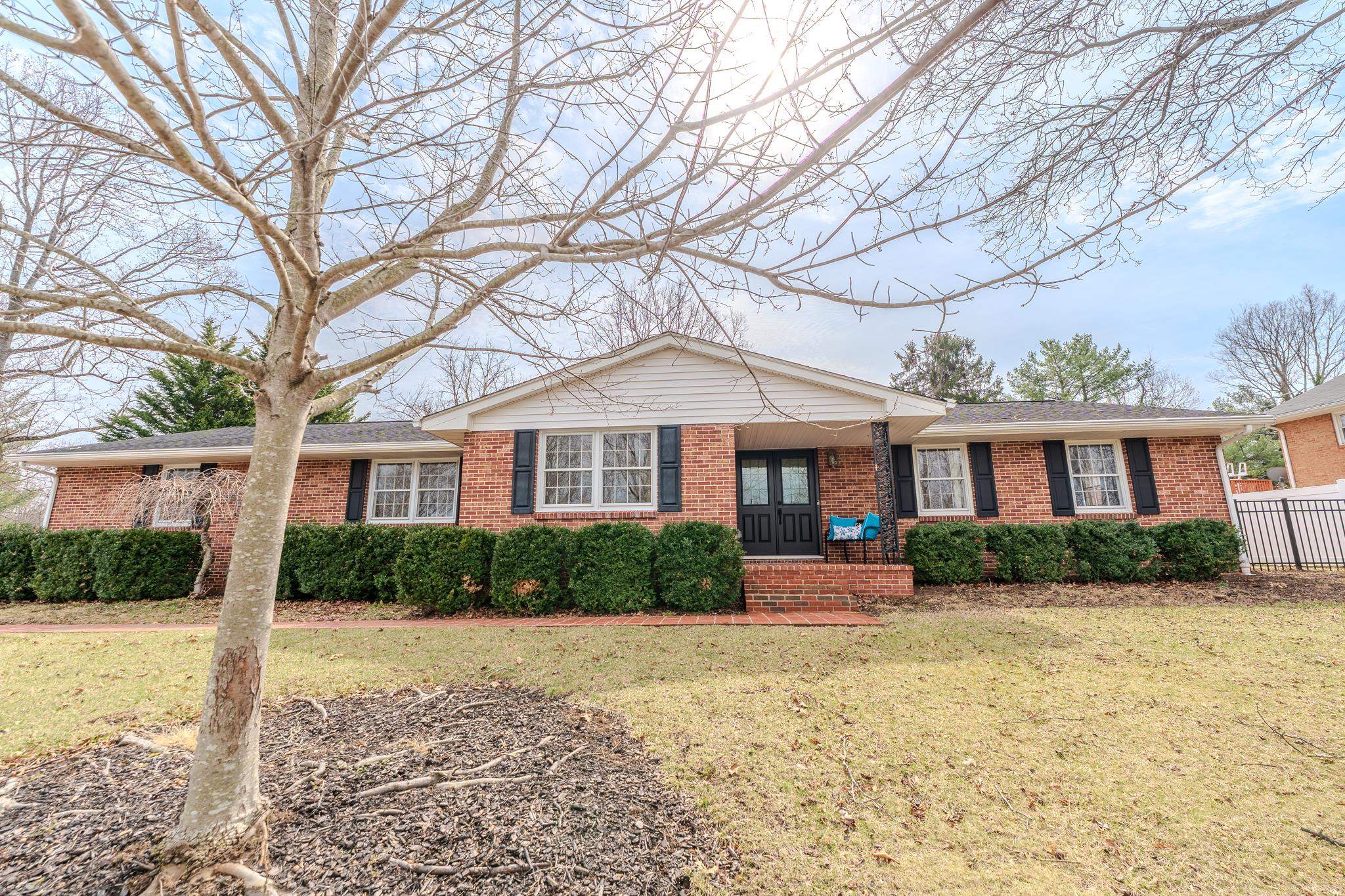 Radford VA, 1202 Valley View Street