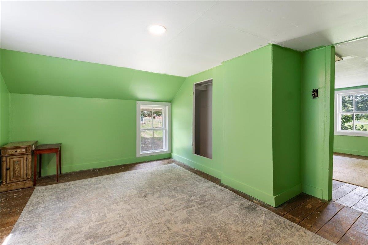 4343 Indian Valley Road NW Willis VA 24380