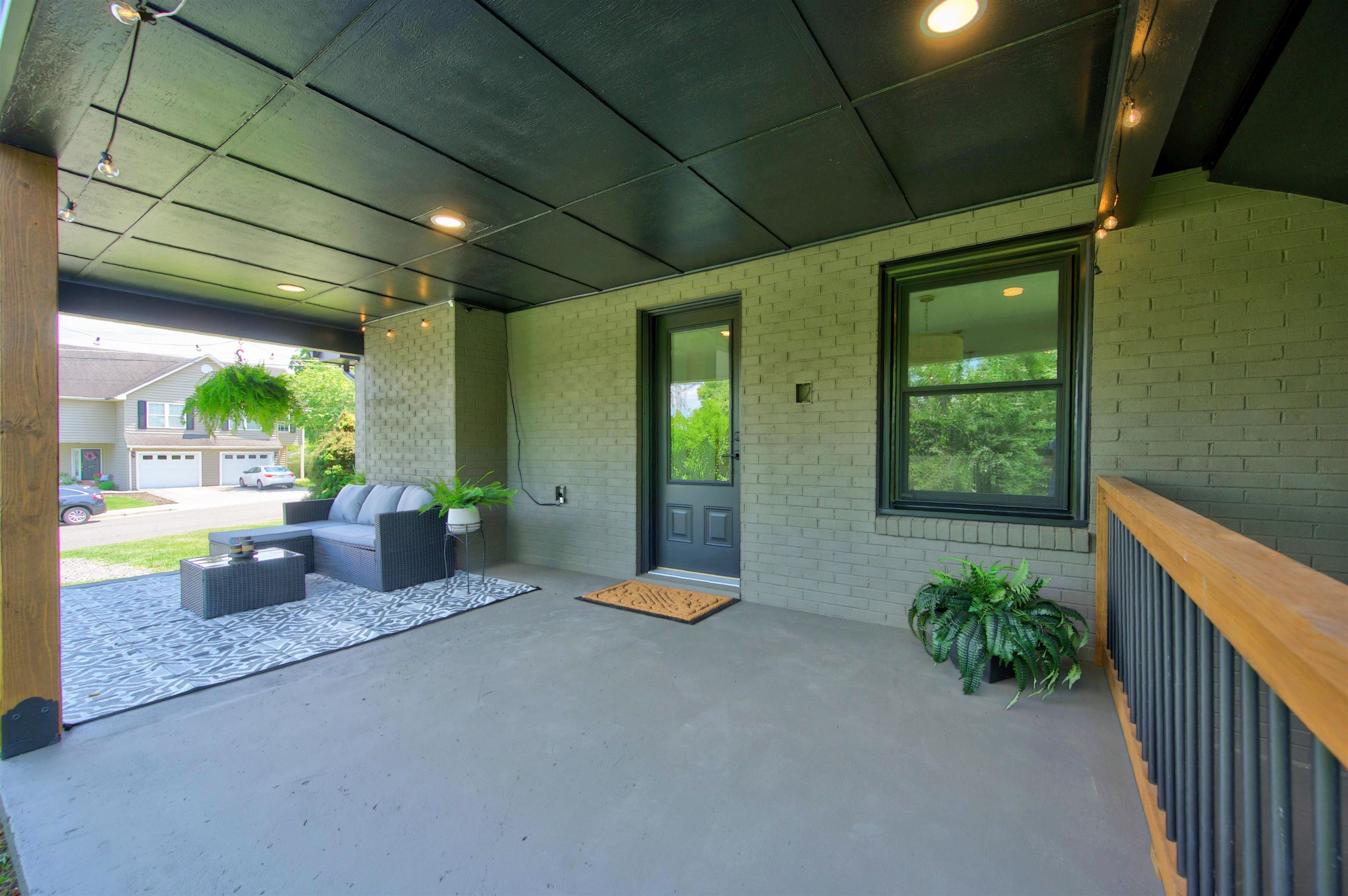 350 W Spiller Street Wytheville VA 24382