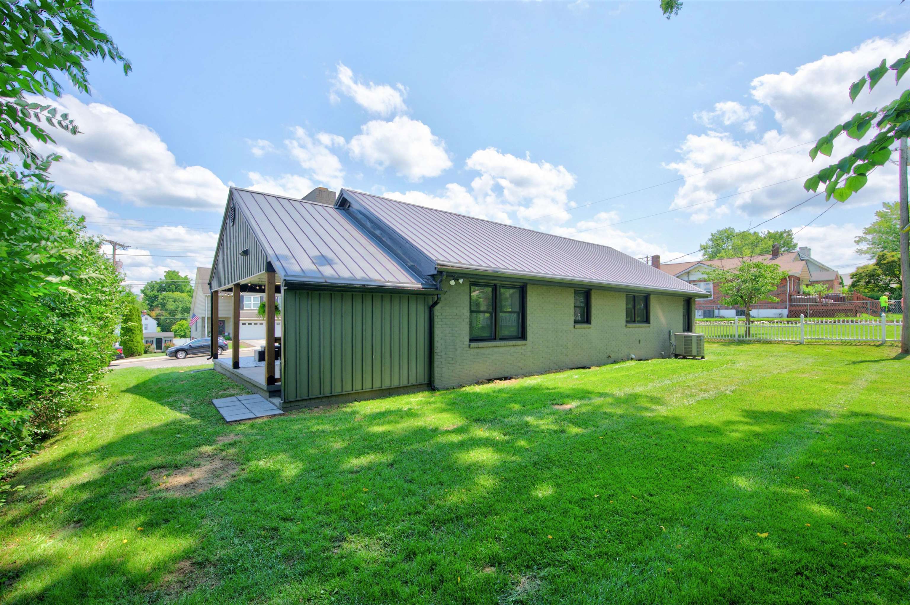 350 W Spiller Street Wytheville VA 24382