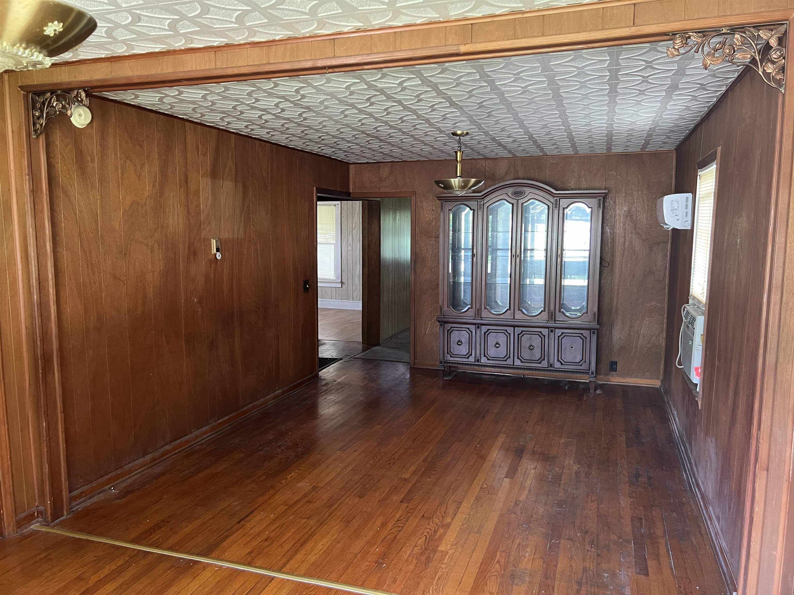 104 Sharp Street Pearisburg VA 24134