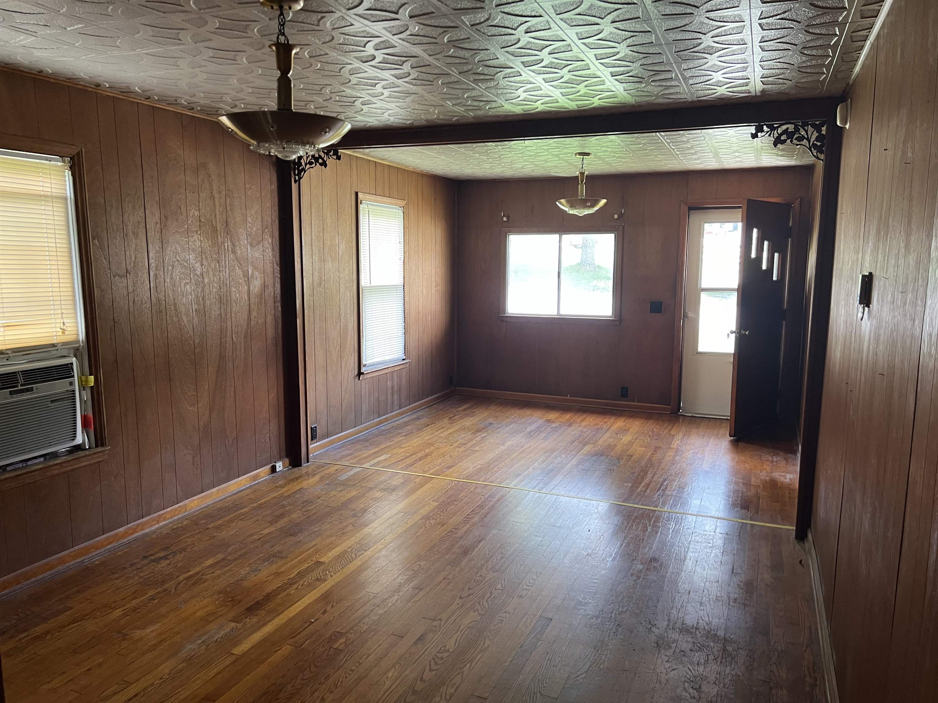 104 Sharp Street Pearisburg VA 24134