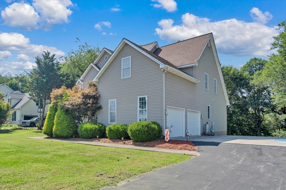 315 Horseshoe Bend Road Pembroke VA 24136